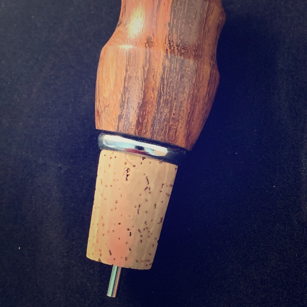 HP 🎉 Hand turned wood bottle stopper with spout